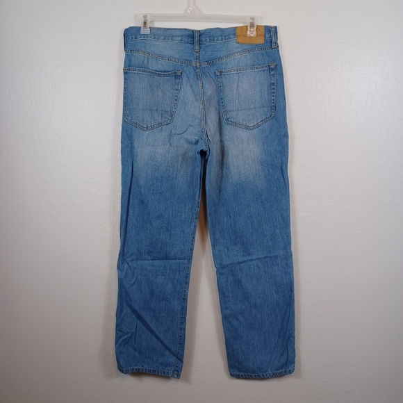 IZOD Vintage Men's Jeans Size 36x32 - Picture 2 of 4